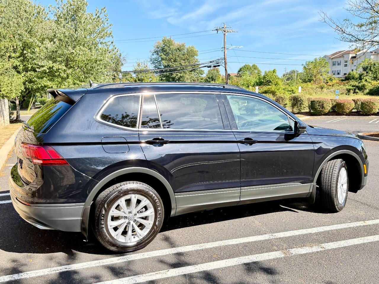 Used 2019 Volkswagen Tiguan SE image 6