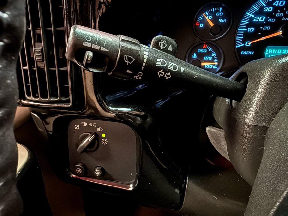Used 2007 Chevrolet Express 1500 w/ Preferred Equipment Group RWD image 14