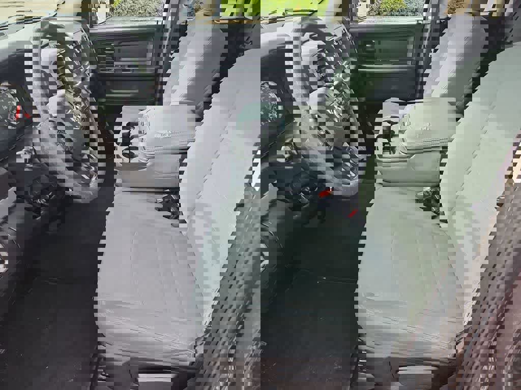 Used 2018 RAM 1500 Express image 17