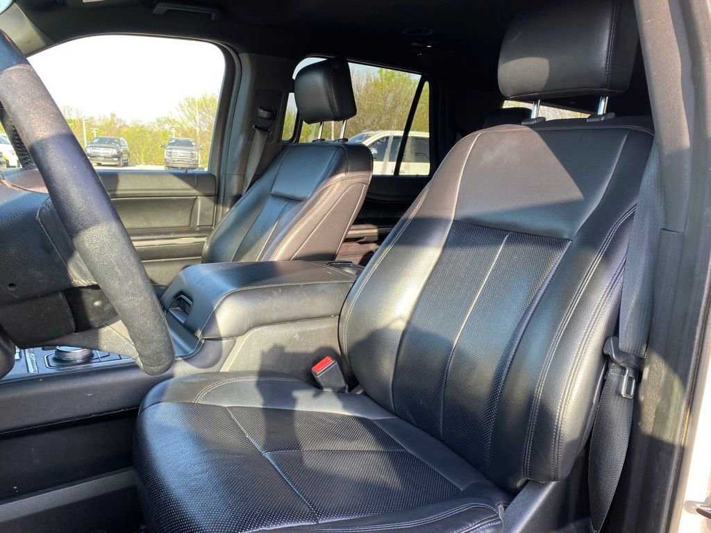 Used 2019 Ford Expedition Max XLT w/ Equipment Group 202A image 15