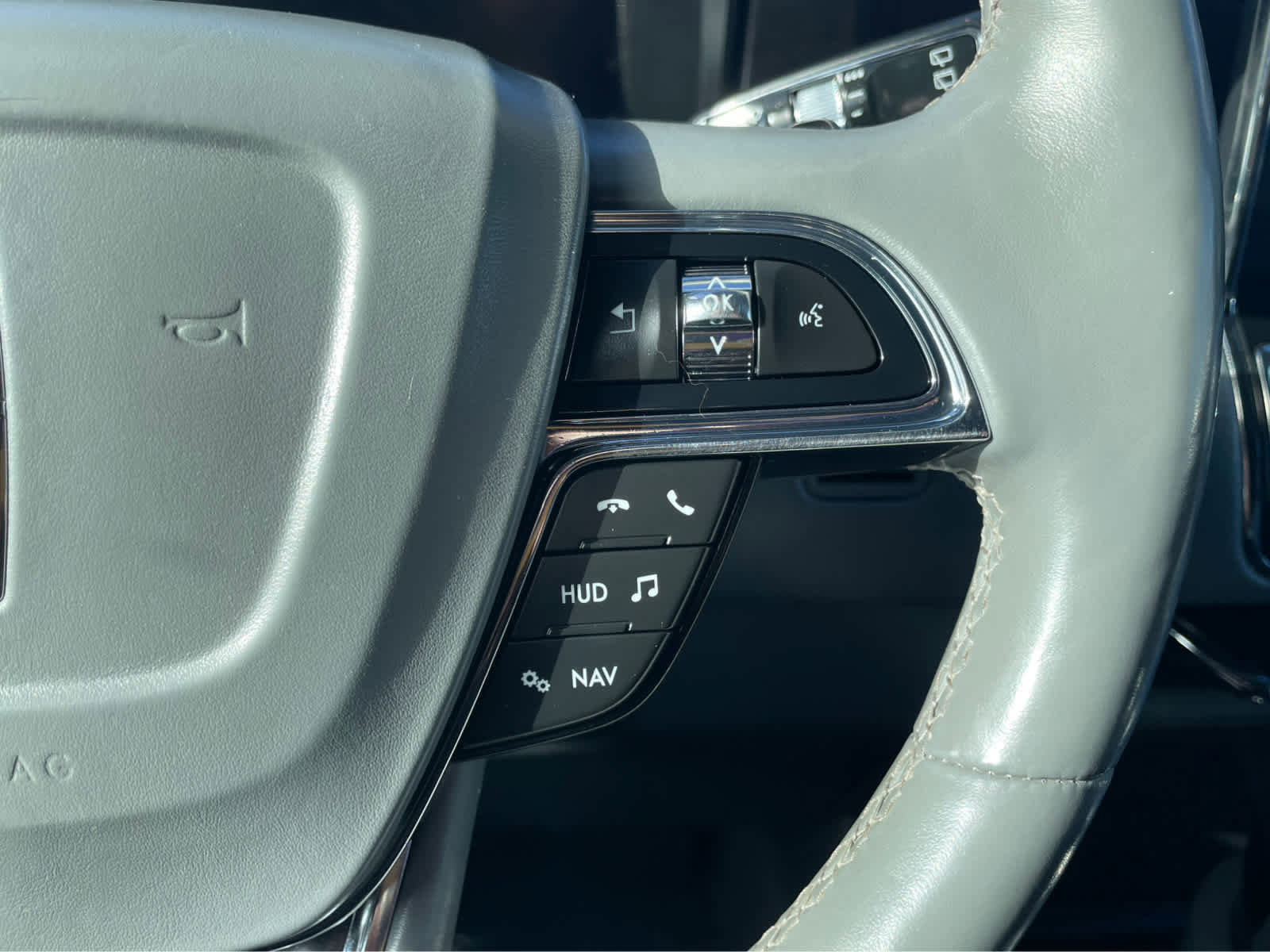 Used 2018 Lincoln Navigator Reserve w/ Technology Package image 20