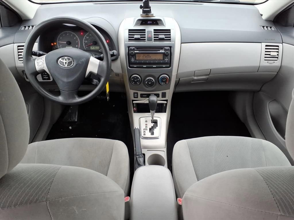 Used 2012 Toyota Corolla LE FWD image 11
