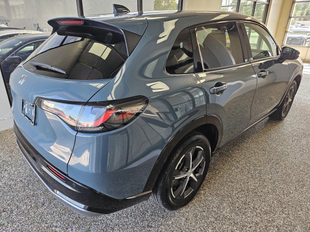 Used 2025 Honda HR-V EX-L image 2