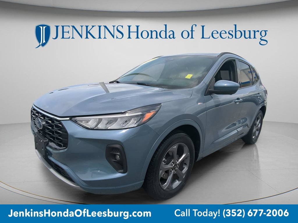 Used 2023 Ford Escape ST-Line Select w/ Tech Pack #2 AWD/4WD image 4
