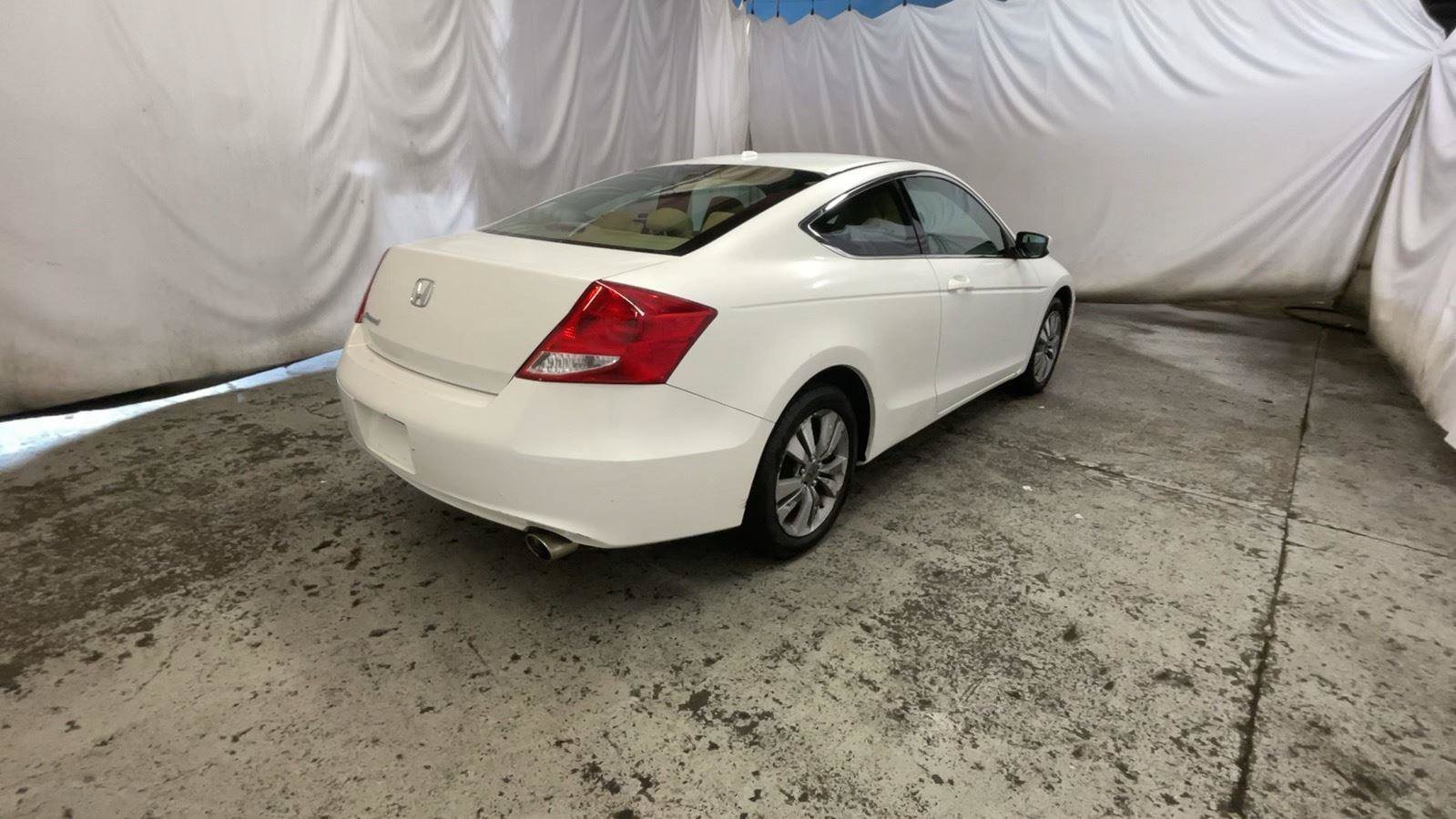 Used 2012 Honda Accord EX-L image 5