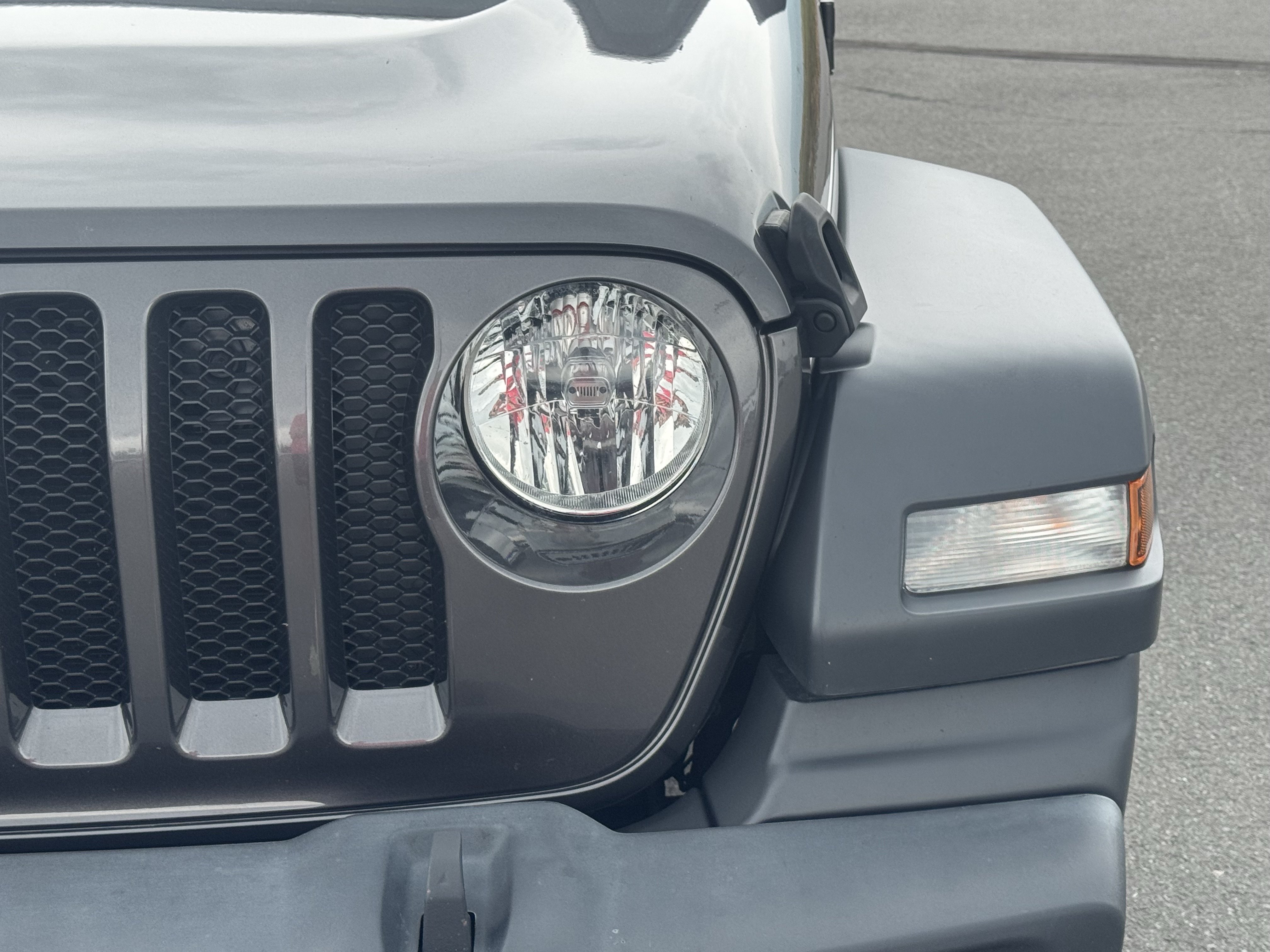 Used 2023 Jeep Wrangler Unlimited Sport AWD/4WD image 10