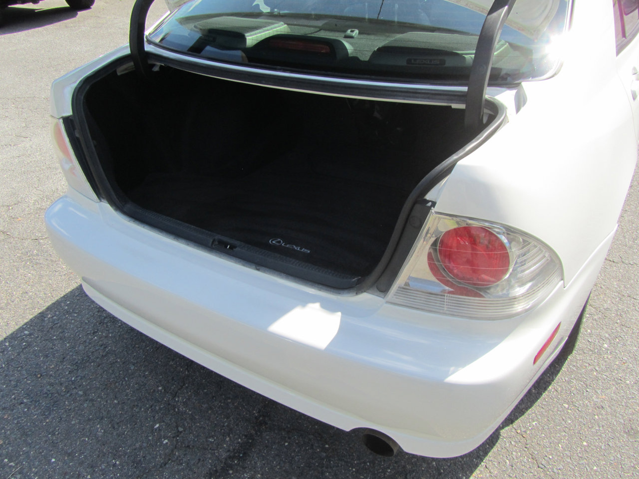 Used 2001 Lexus IS 300 image 20