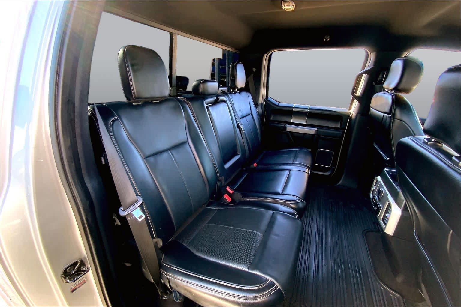 Used 2019 Ford F150 Lariat w/ Equipment Group 502A Luxury AWD/4WD image 20