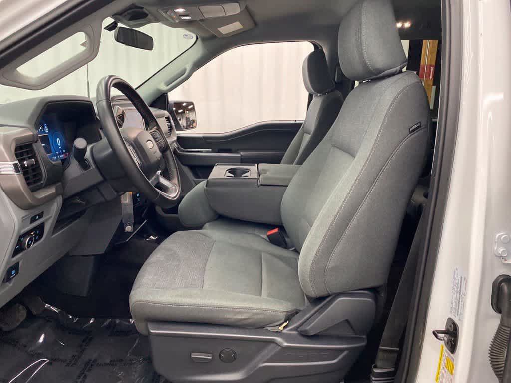 Used 2025 Ford F150 XLT w/ Equipment Group 301A Standard AWD/4WD image 13