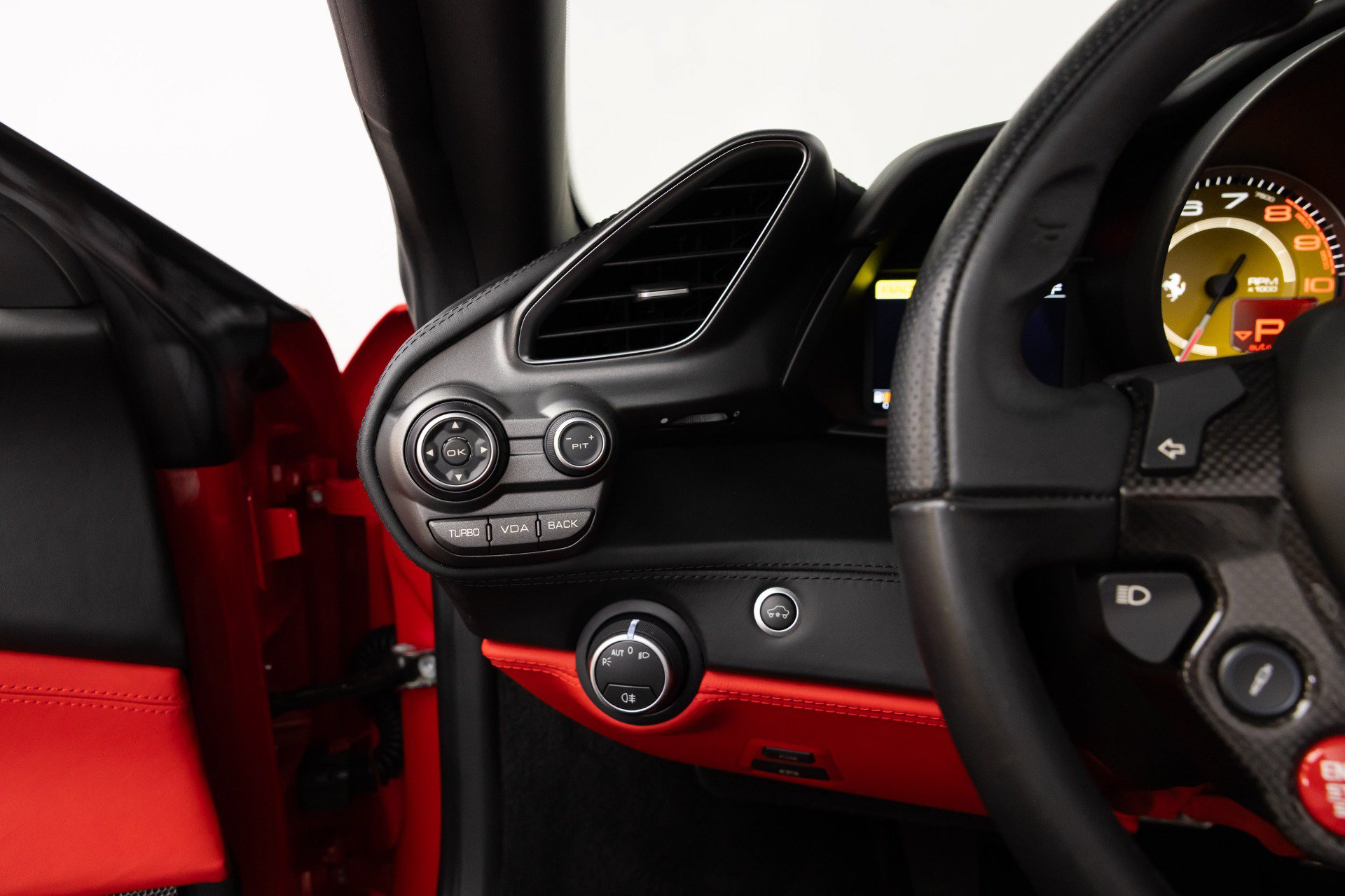 Certified 2017 Ferrari 488 Spider RWD image 93