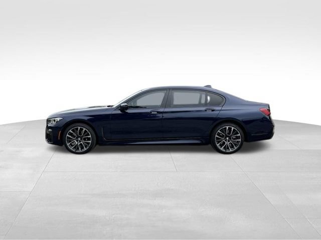 Certified 2022 BMW 750i xDrive w/ Luxury Rear Seating Package AWD/4WD image 2