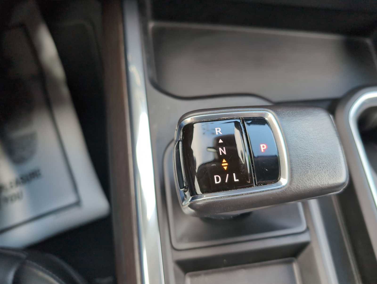 Used 2022 GMC Sierra 1500 SLT w/ SLT Premium Package image 23