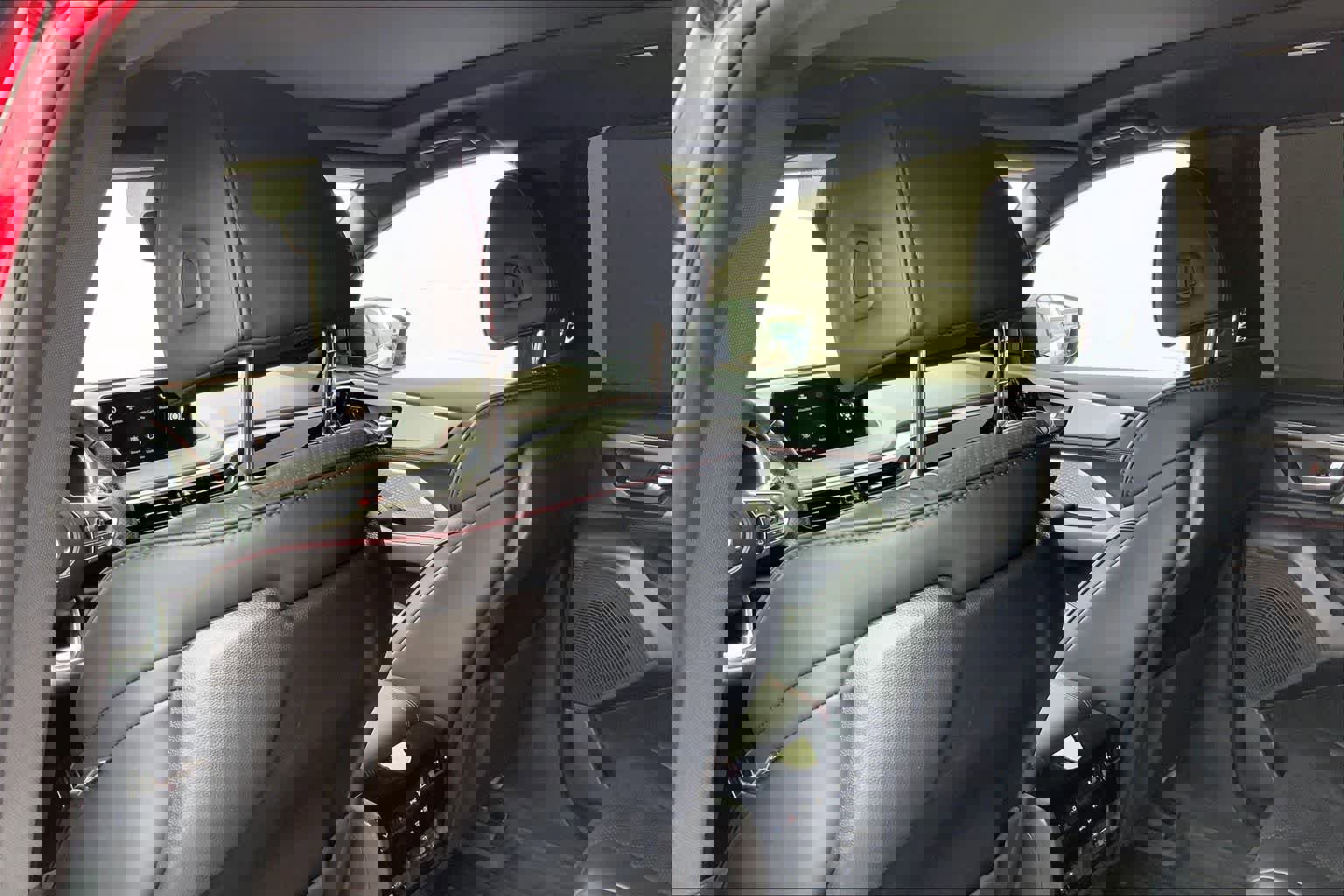 Used 2022 Acura MDX A-Spec image 13