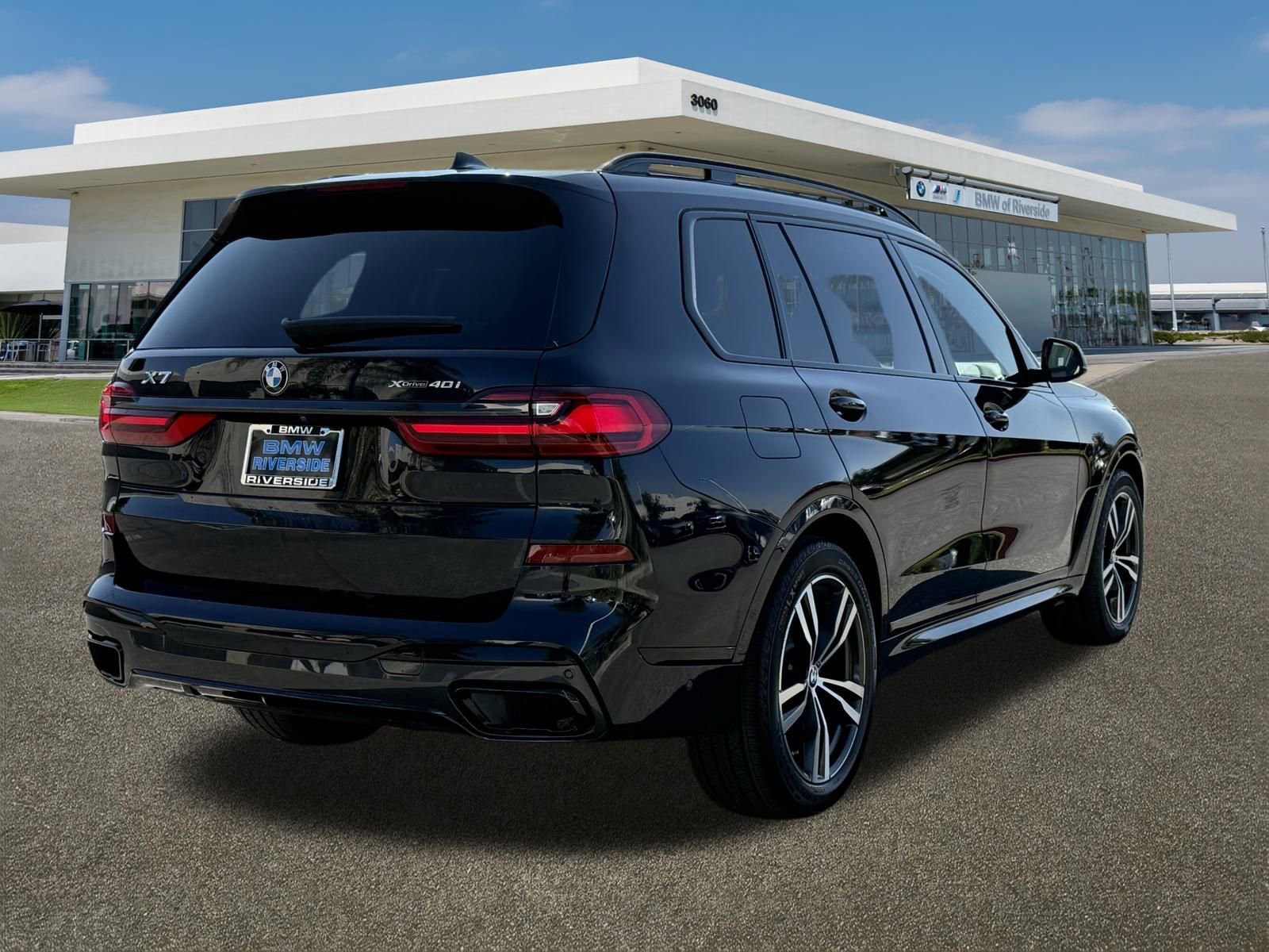 Used 2022 BMW X7 xDrive40i w/ M Sport Package image 10