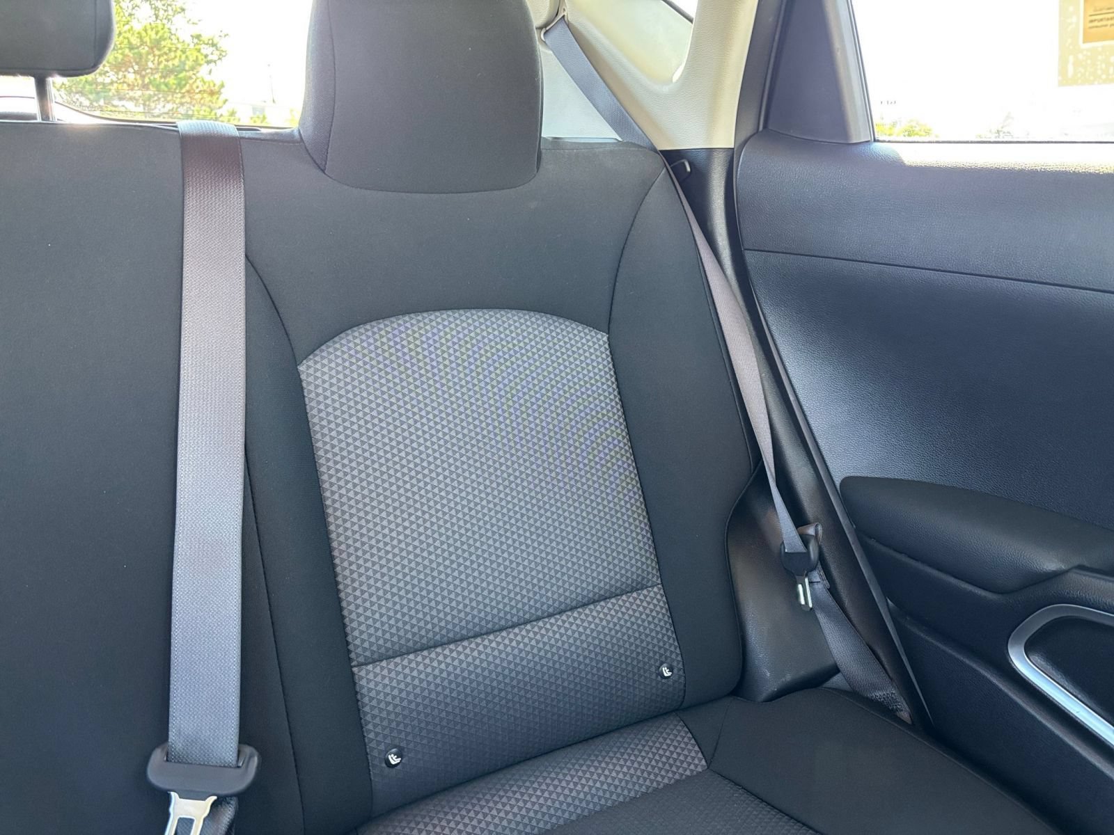 Used 2025 Kia Soul LX w/ LX Technology Package FWD image 35