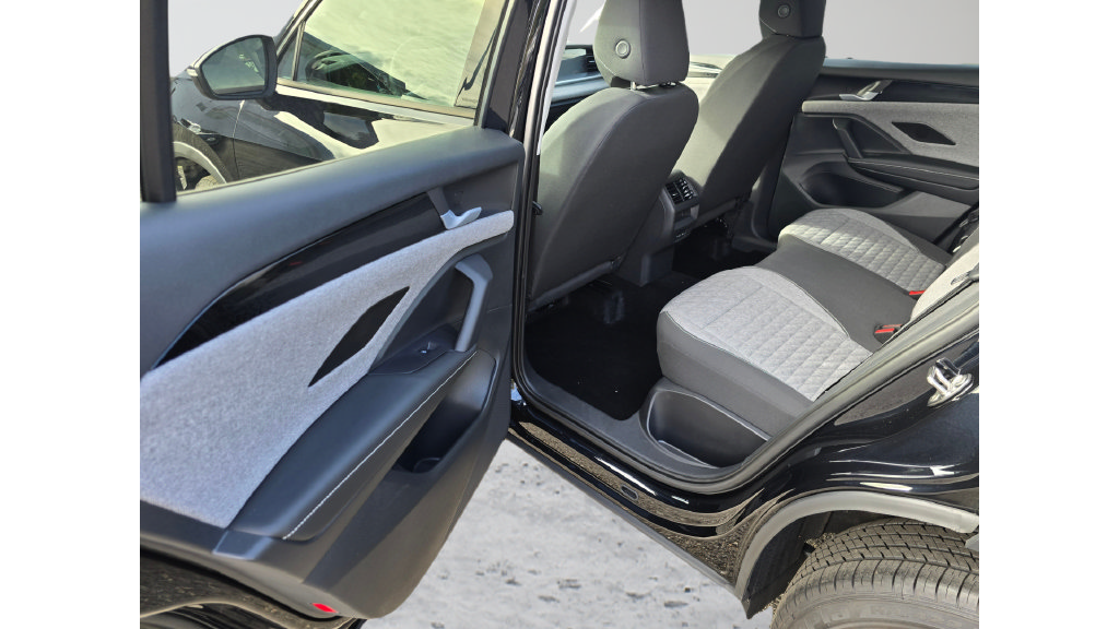 Used 2026 Volkswagen Tiguan S AWD/4WD image 42