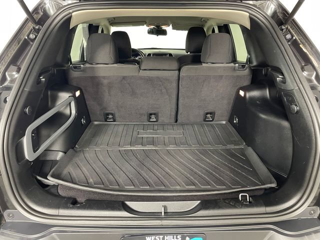 Used 2015 Jeep Cherokee Sport image 17