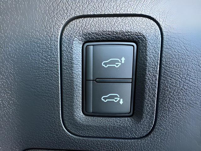 New 2026 Nissan Armada PRO-4X w/ Captain's Chari Seat Package AWD/4WD image 32