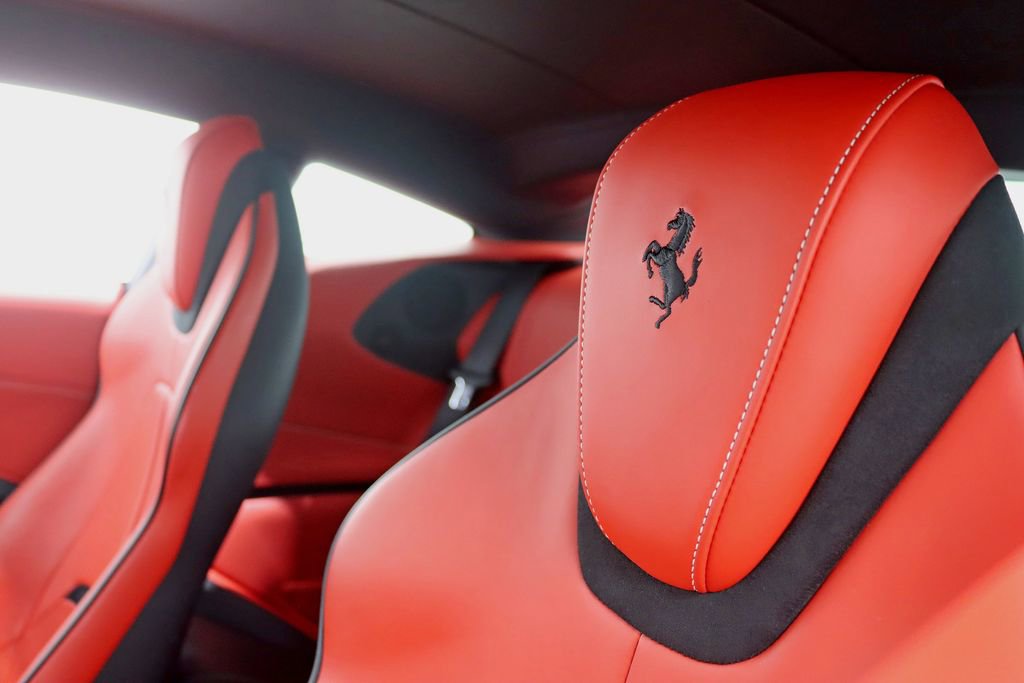 Used 2022 Ferrari Roma RWD image 37