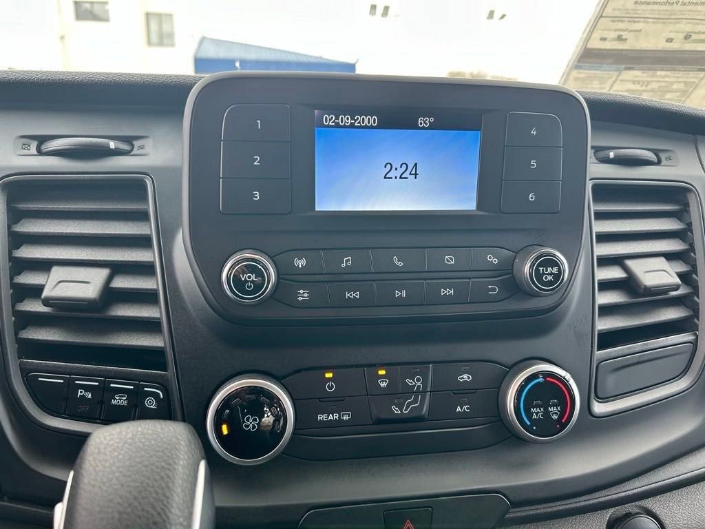 New 2024 Ford Transit 150 Low Roof image 19