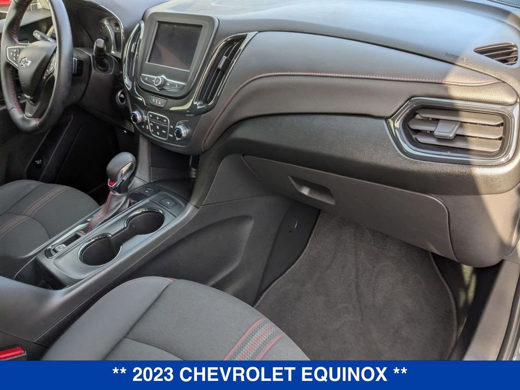 Used 2023 Chevrolet Equinox RS image 32