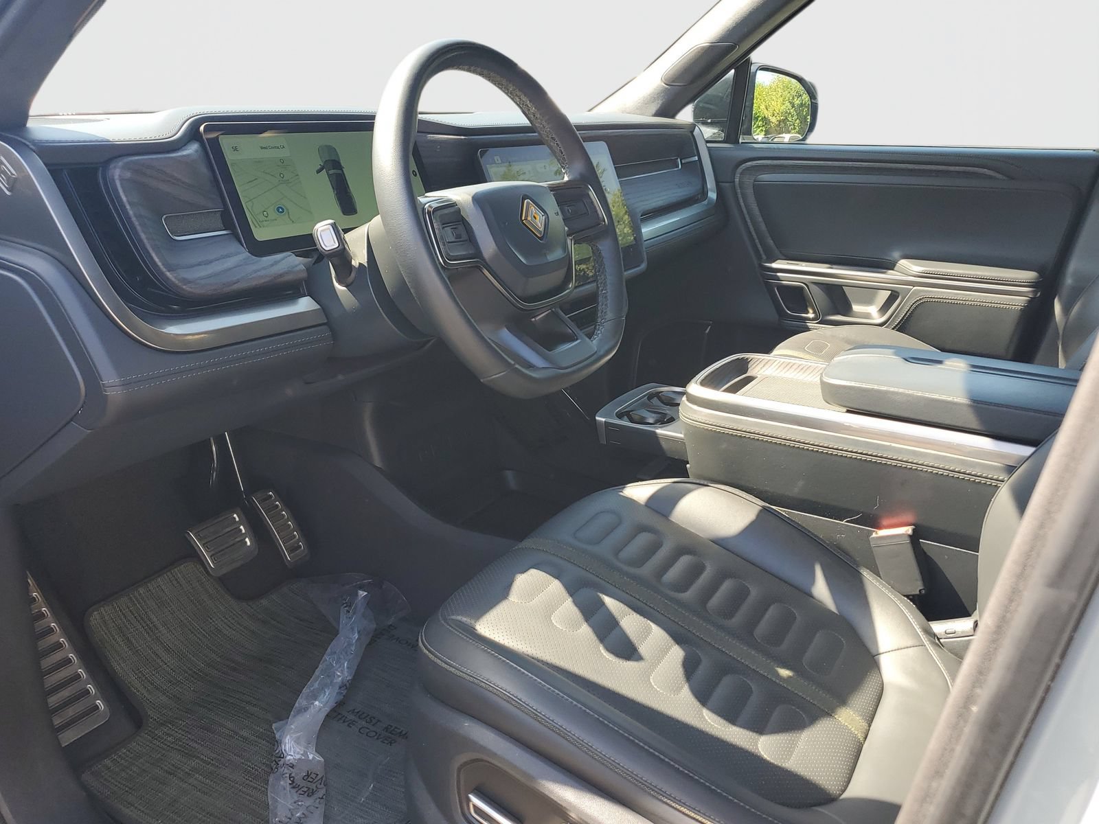 Used 2024 Rivian R1T Adventure AWD/4WD image 19