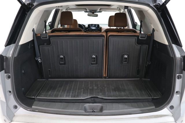 Used 2022 Nissan Pathfinder Platinum w/ Cargo Package image 40