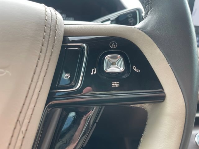 Used 2022 Lincoln Aviator Reserve AWD/4WD image 25