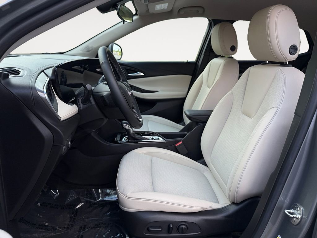 Used 2024 Buick Encore GX Preferred w/ Comfort Package FWD image 14