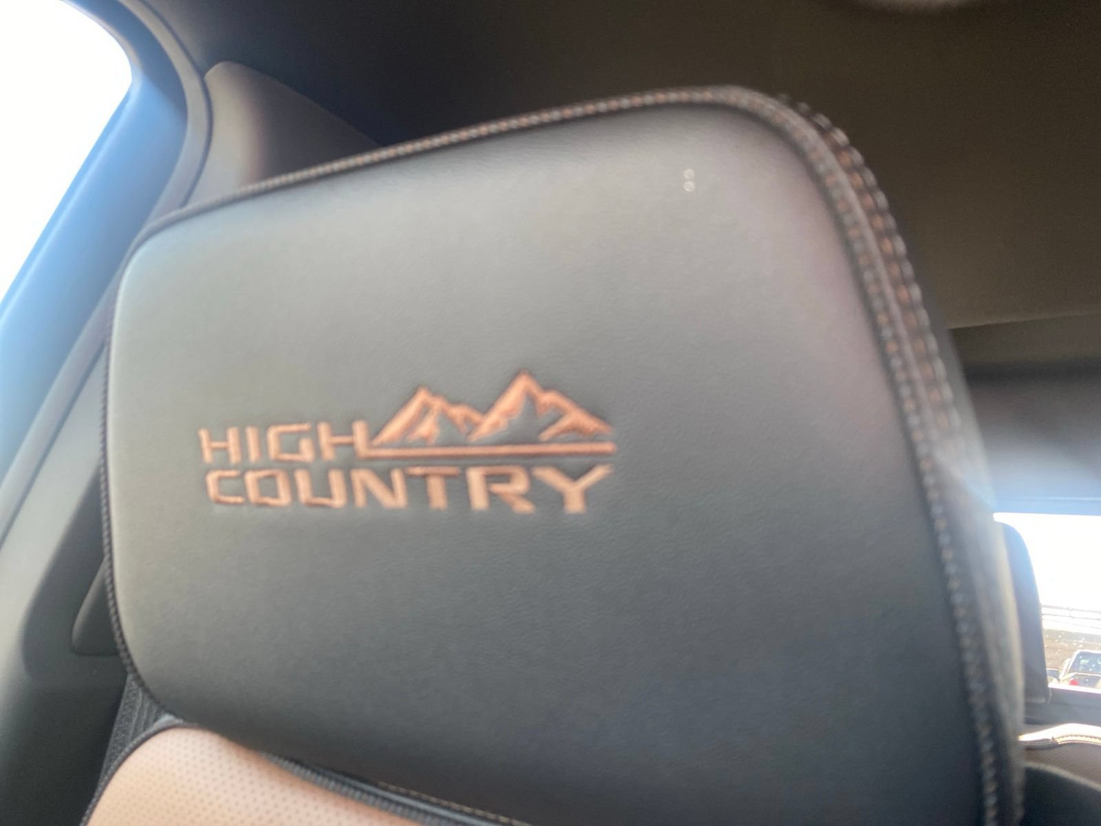 New 2026 Chevrolet Silverado 1500 High Country w/ High Country Premium Package AWD/4WD image 19