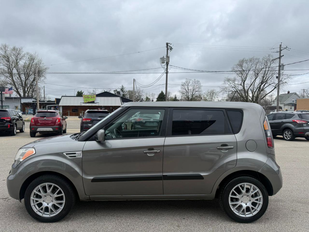 Used 2011 Kia Soul + w/ Audio Pkg image 2