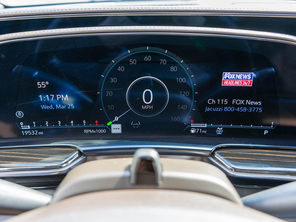 Used 2023 Cadillac Escalade ESV Sport w/ LPO, ONYX Package image 26