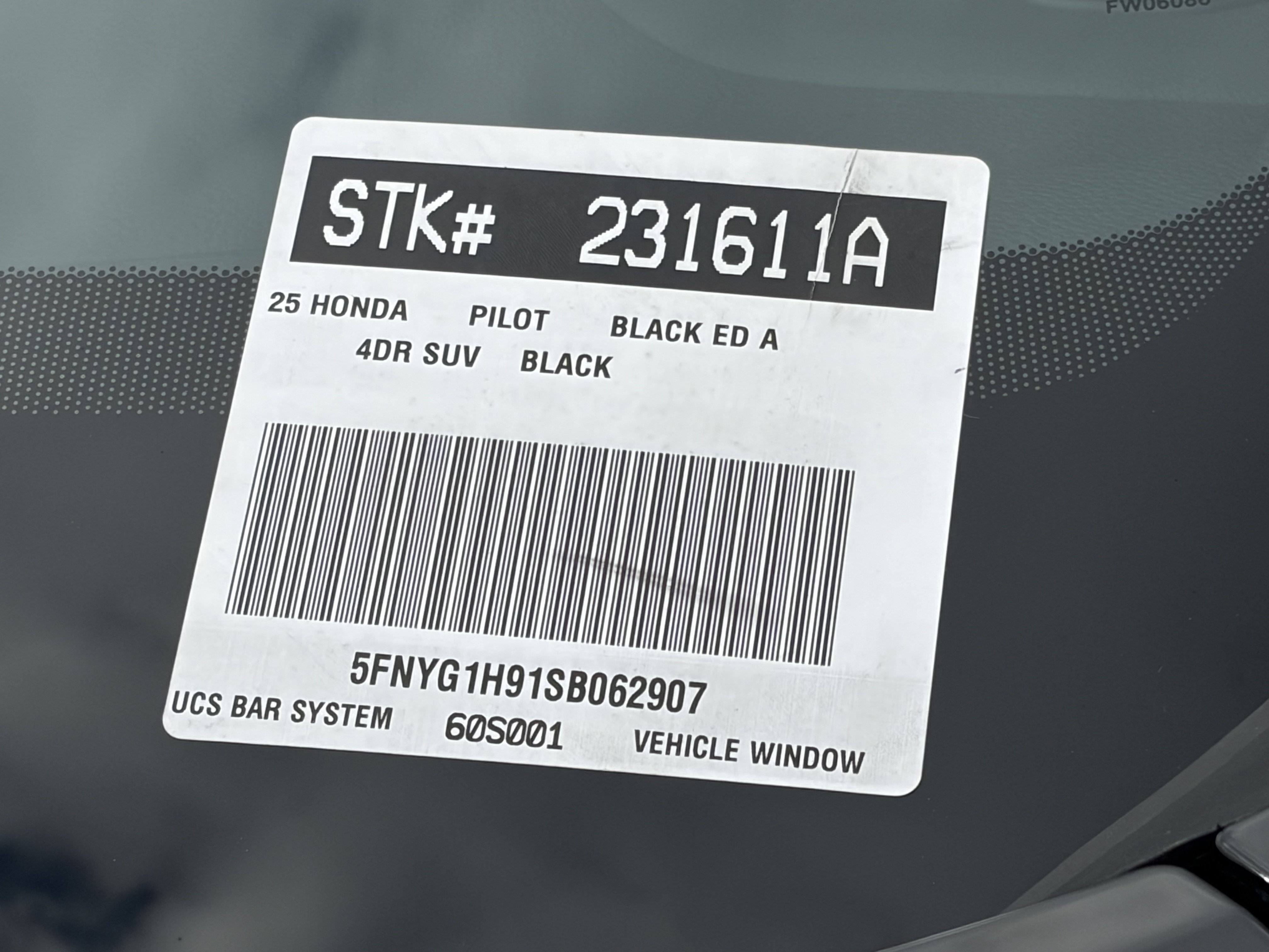 Used 2025 Honda Pilot Black Edition image 34