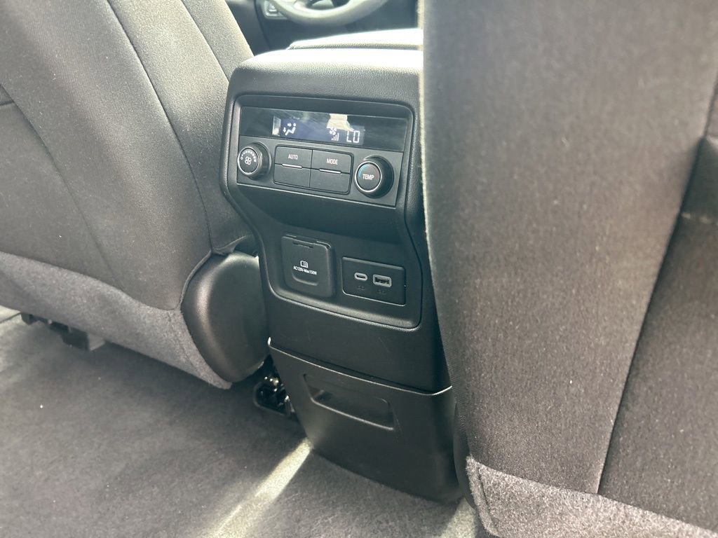 Used 2023 GMC Acadia SLE w/ Driver Convenience Package image 49
