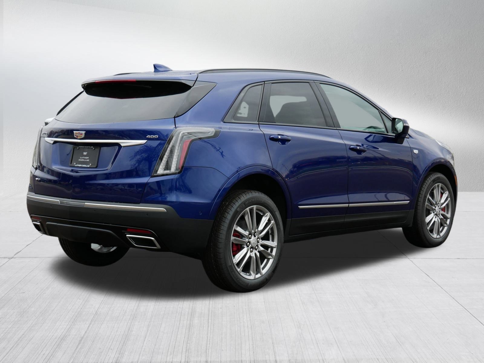 New 2026 Cadillac XT5 Sportv w/ LPO, Floor Liner Package image 6