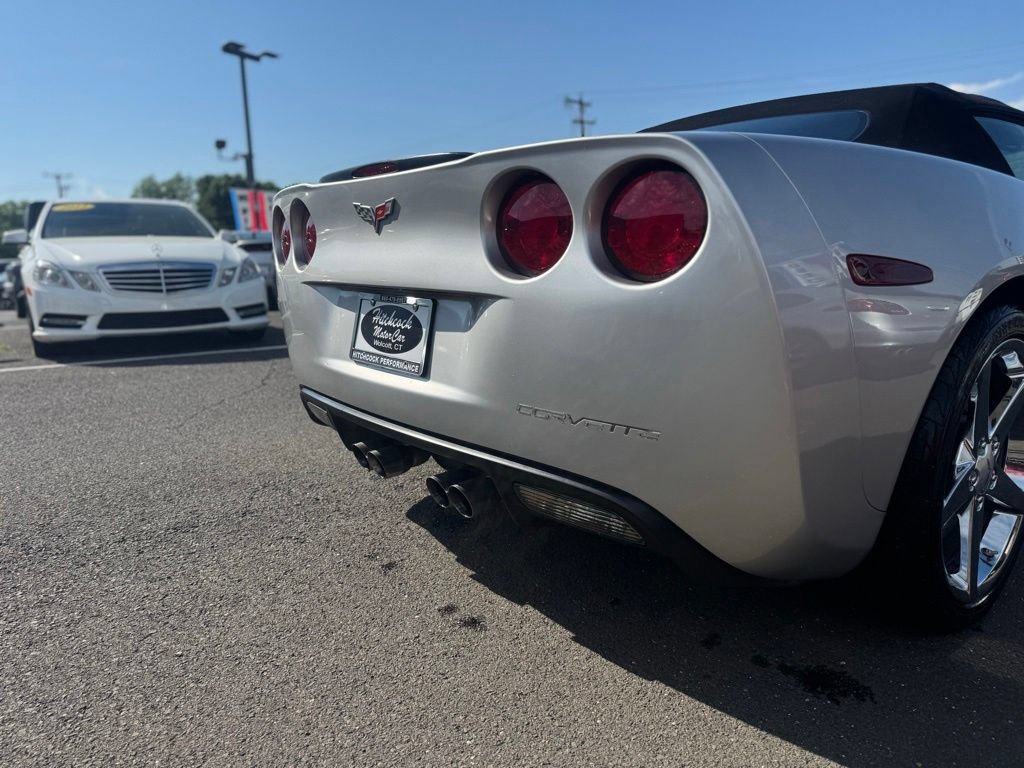 Used 2005 Chevrolet Corvette Convertible w/ Preferred Equipment Group RWD image 16