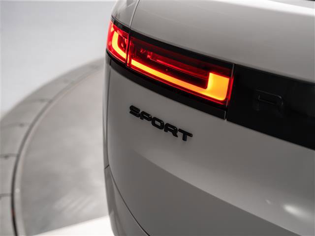 Used 2023 Land Rover Range Rover Sport SE image 31