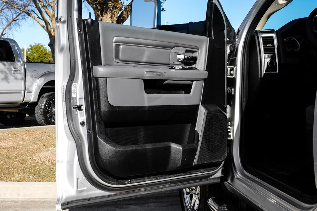 Used 2015 RAM 2500 SLT image 37