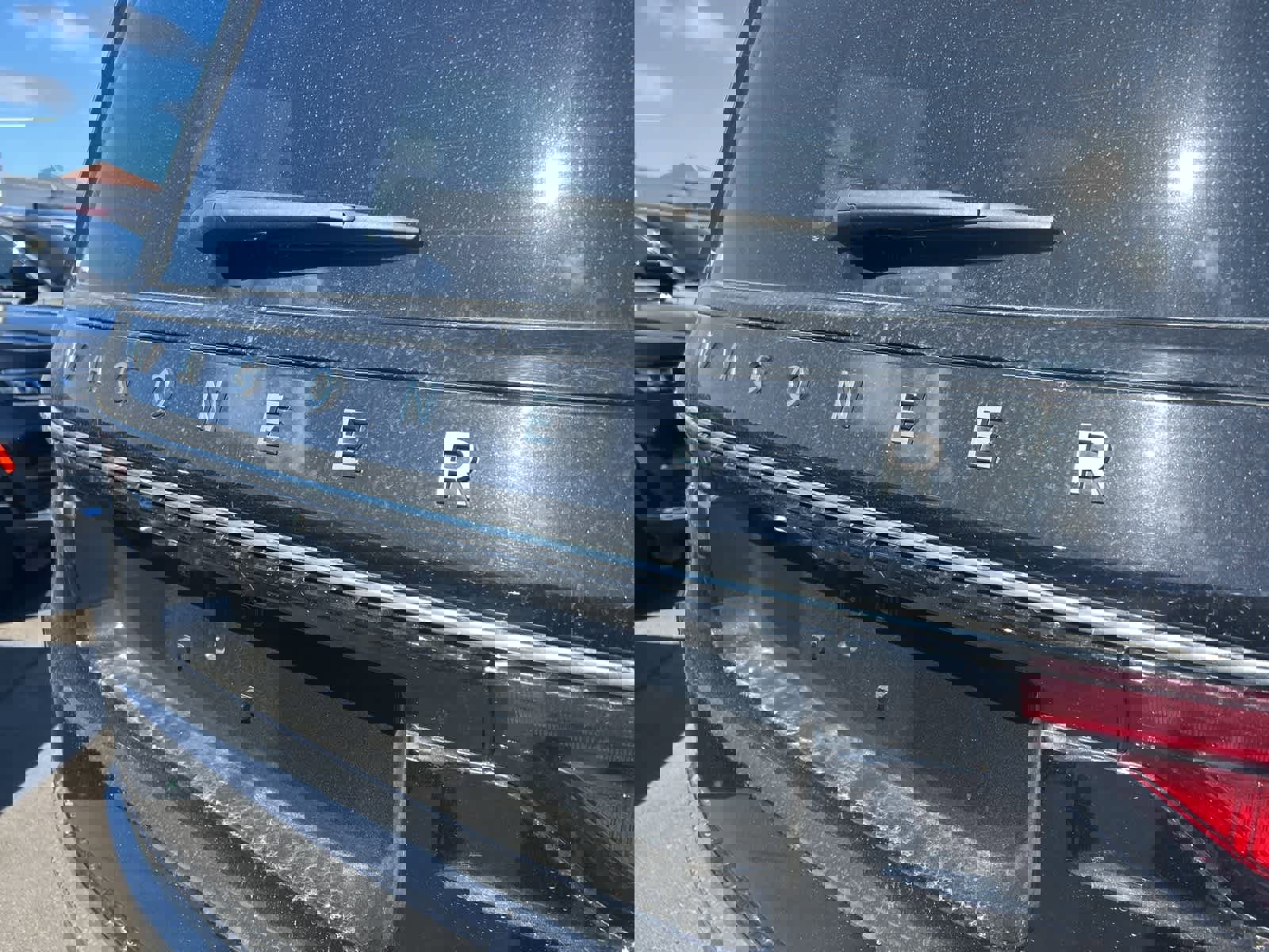 Used 2022 Jeep Wagoneer Series II image 38