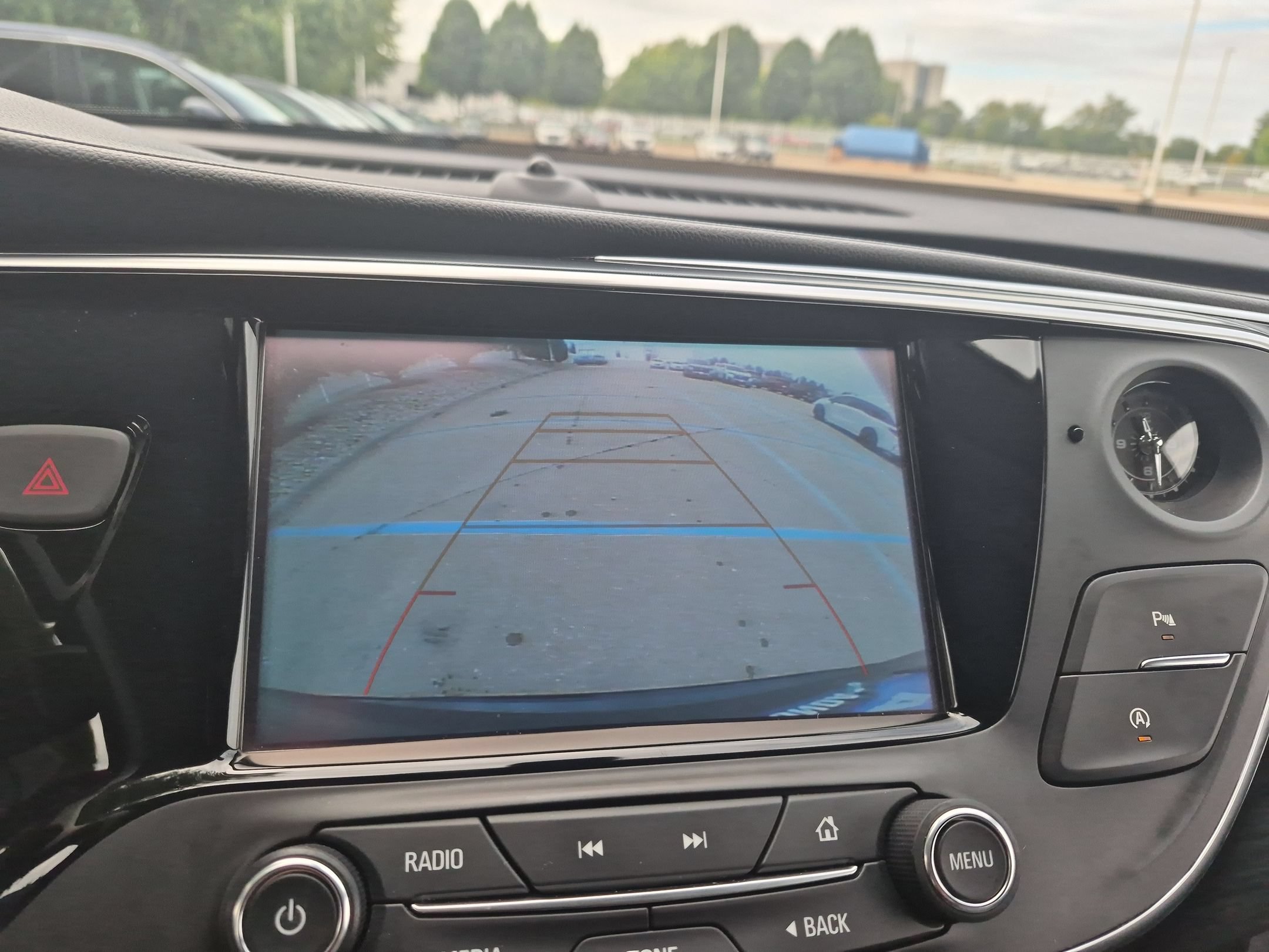 Used 2020 Buick Envision Essence FWD image 20