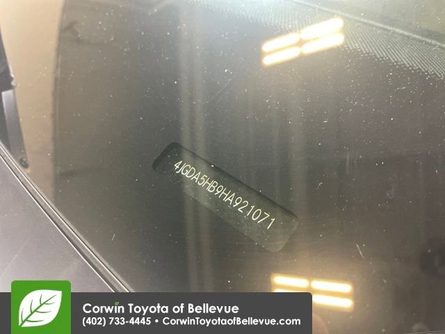 Used 2017 Mercedes-Benz GLE 350 4MATIC image 31