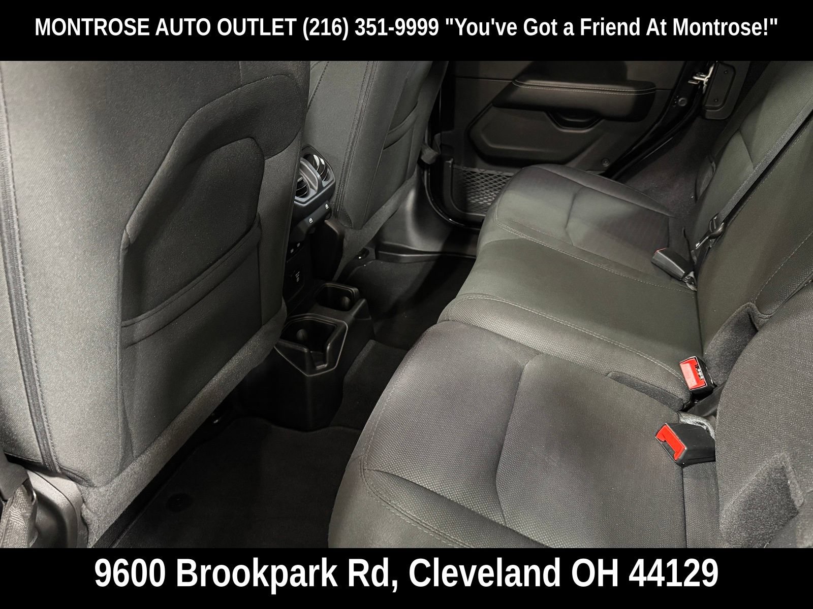 Used 2021 Jeep Wrangler Unlimited Sahara w/ Uconnect 4C Nav & Sound Group AWD/4WD image 39