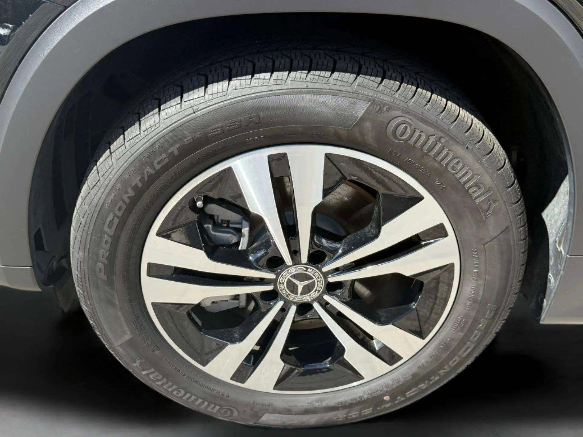 Used 2025 Mercedes-Benz GLB 250 GLB 250 image 33