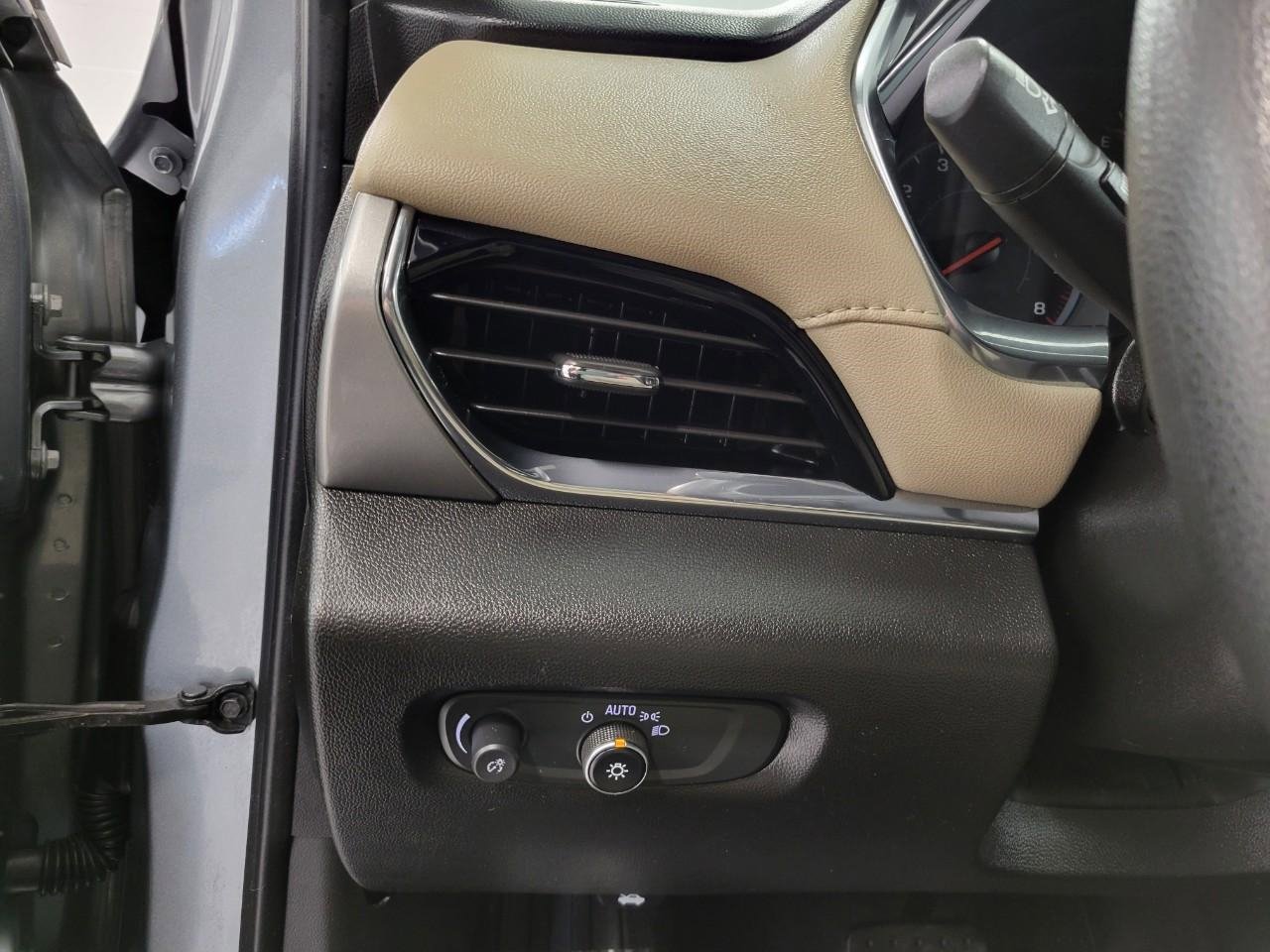 Used 2023 Chevrolet Traverse LS w/ Safety Package AWD/4WD image 10