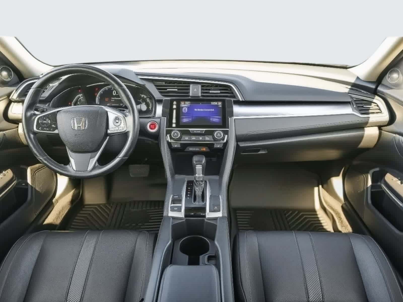 Used 2018 Honda Civic Touring image 4