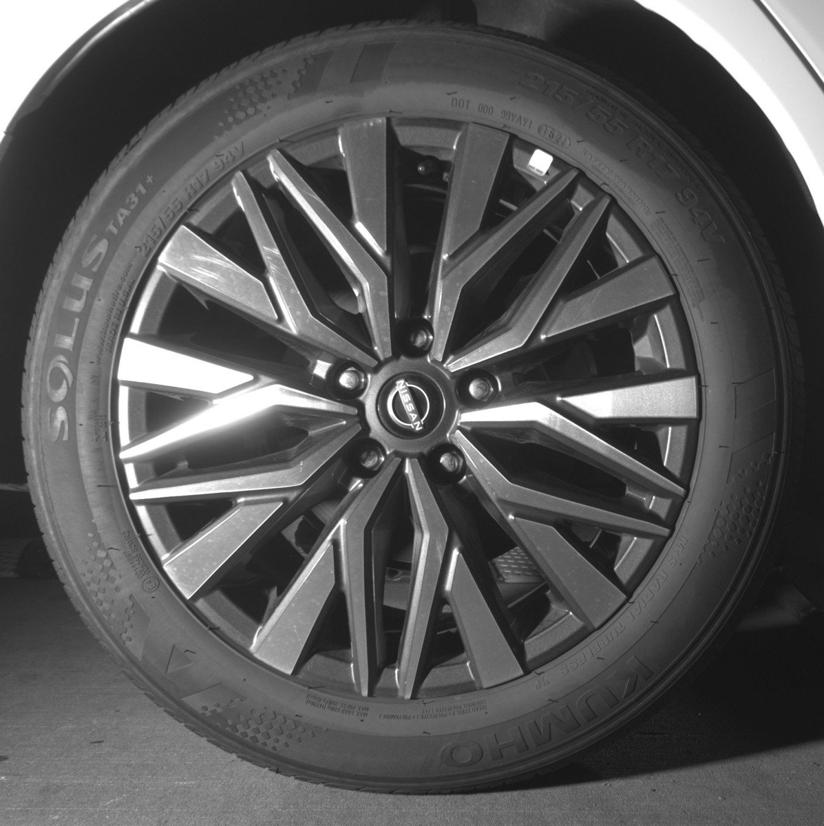 Used 2025 Nissan Altima 2.5 SV image 15