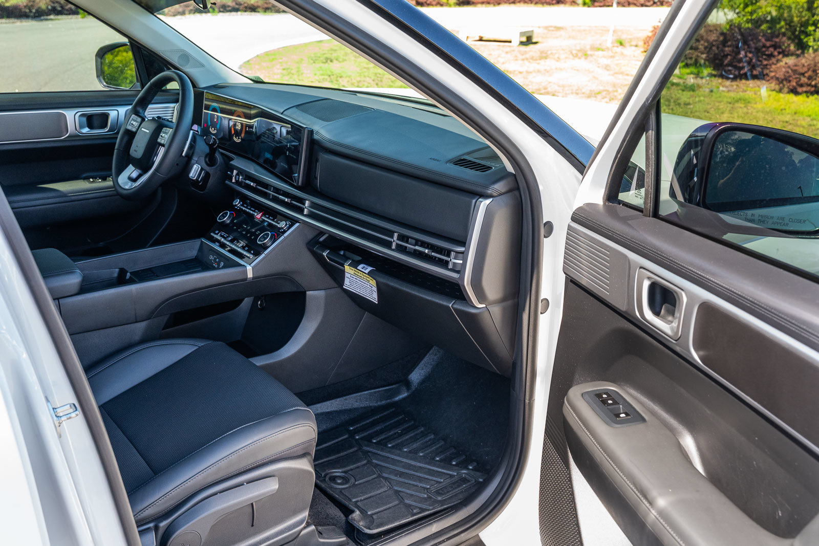 Used 2025 Hyundai Santa Fe XRT AWD/4WD image 13