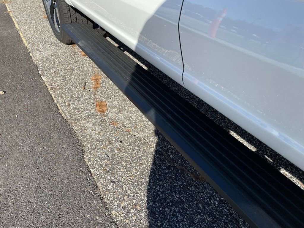 New 2025 Ford F150 Lightning Platinum image 28