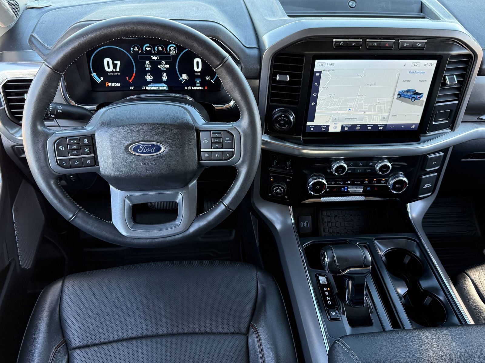 Used 2023 Ford F150 Lariat w/ Trailer Tow Package image 13