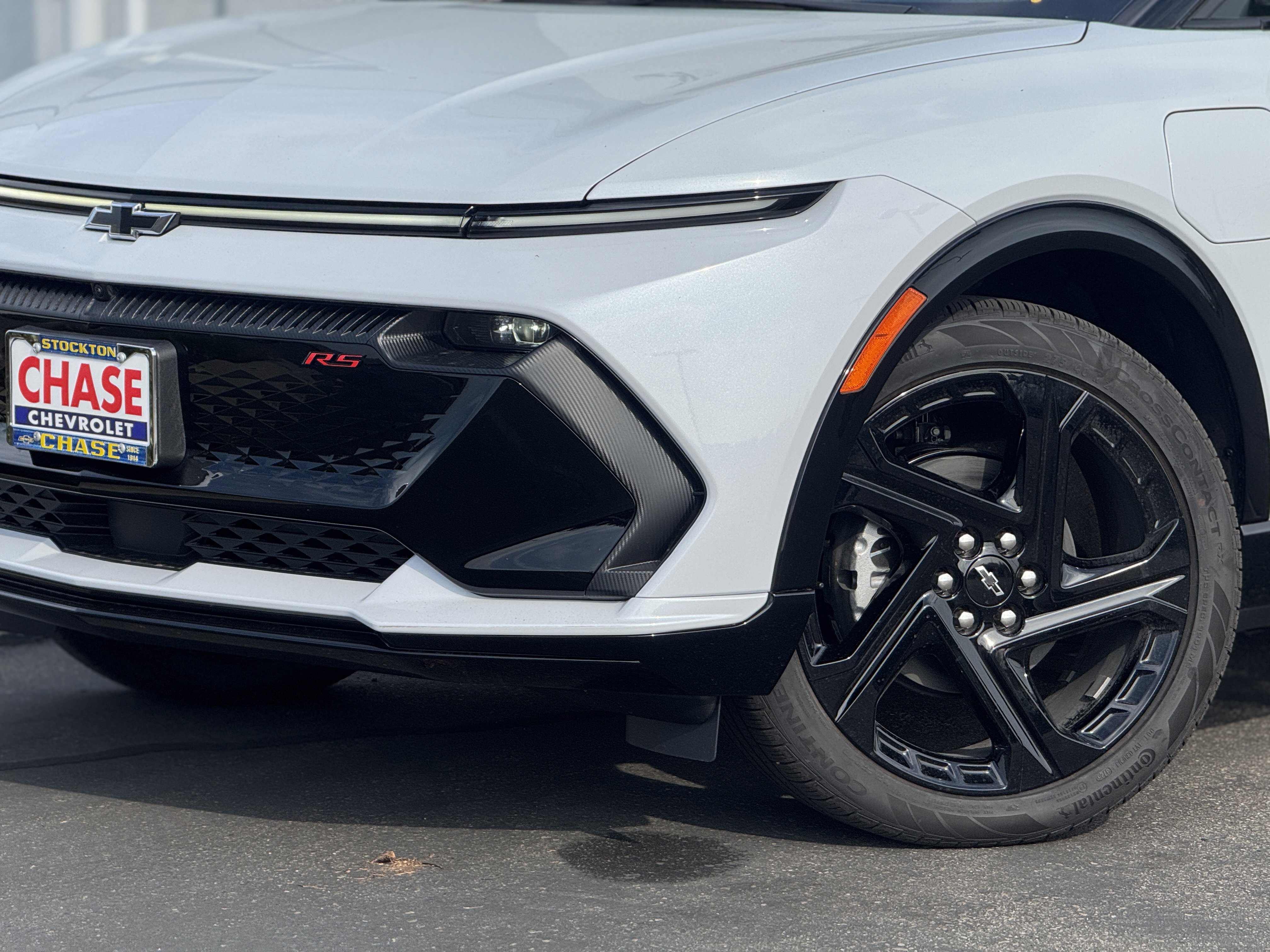 New 2026 Chevrolet Equinox EV RS image 3